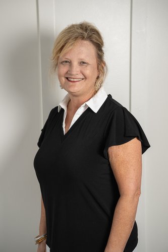 Kim Murray – Hospital Administrator